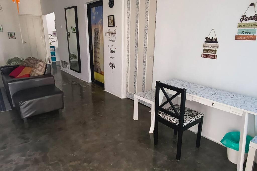 Wi-Fi 100MB free Ipoh Town Holiday House Tmn Shatin S36 photo 6