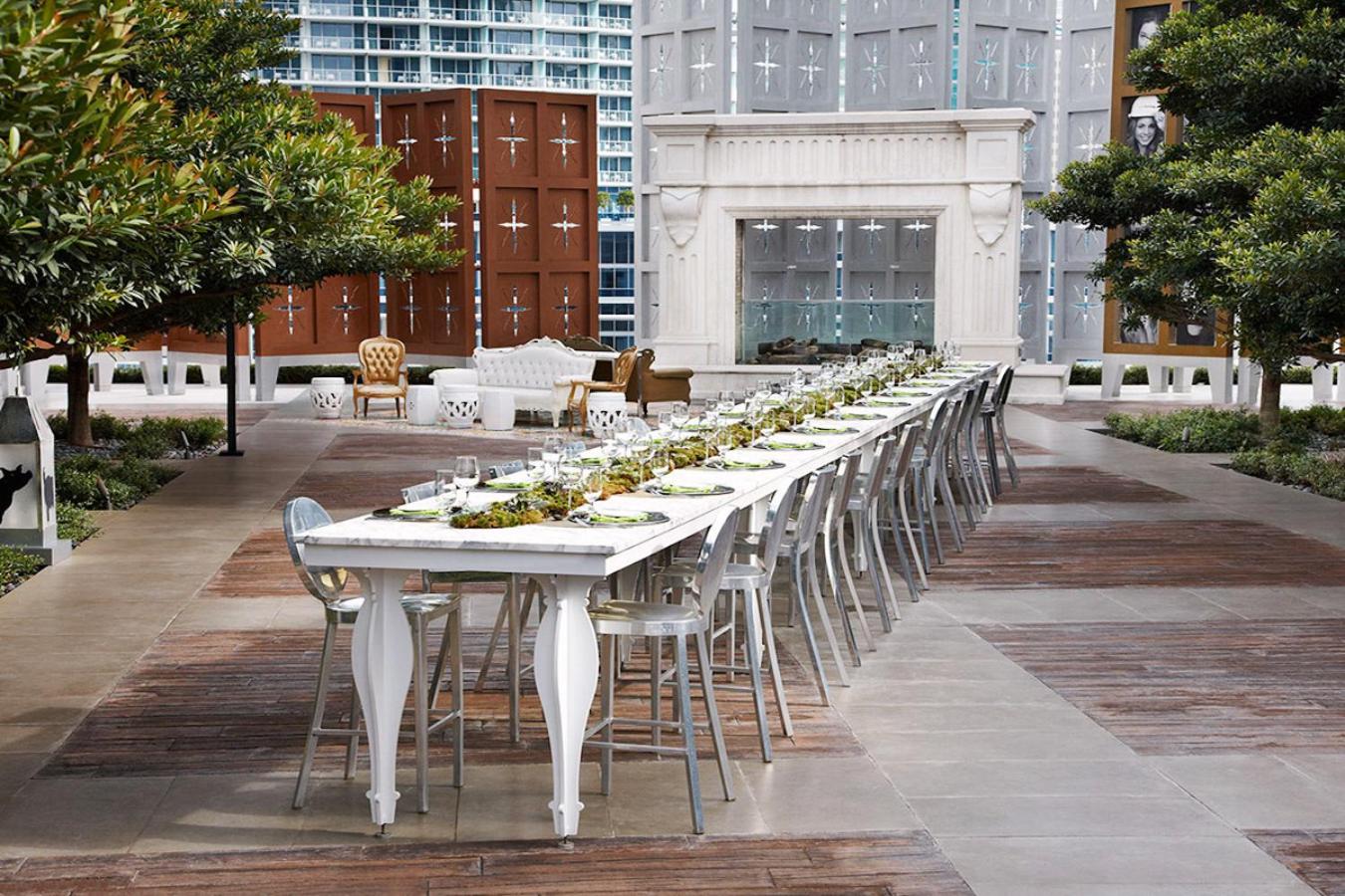 Luxurious Condo at ICON with Views