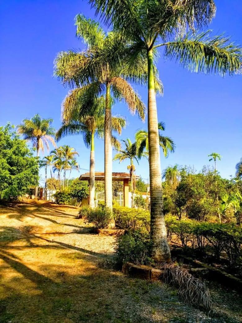 Casa Guacuri - Casa de temporada e eventos - apartamentos com suítes - Piscinas e Amplo Estacionamento