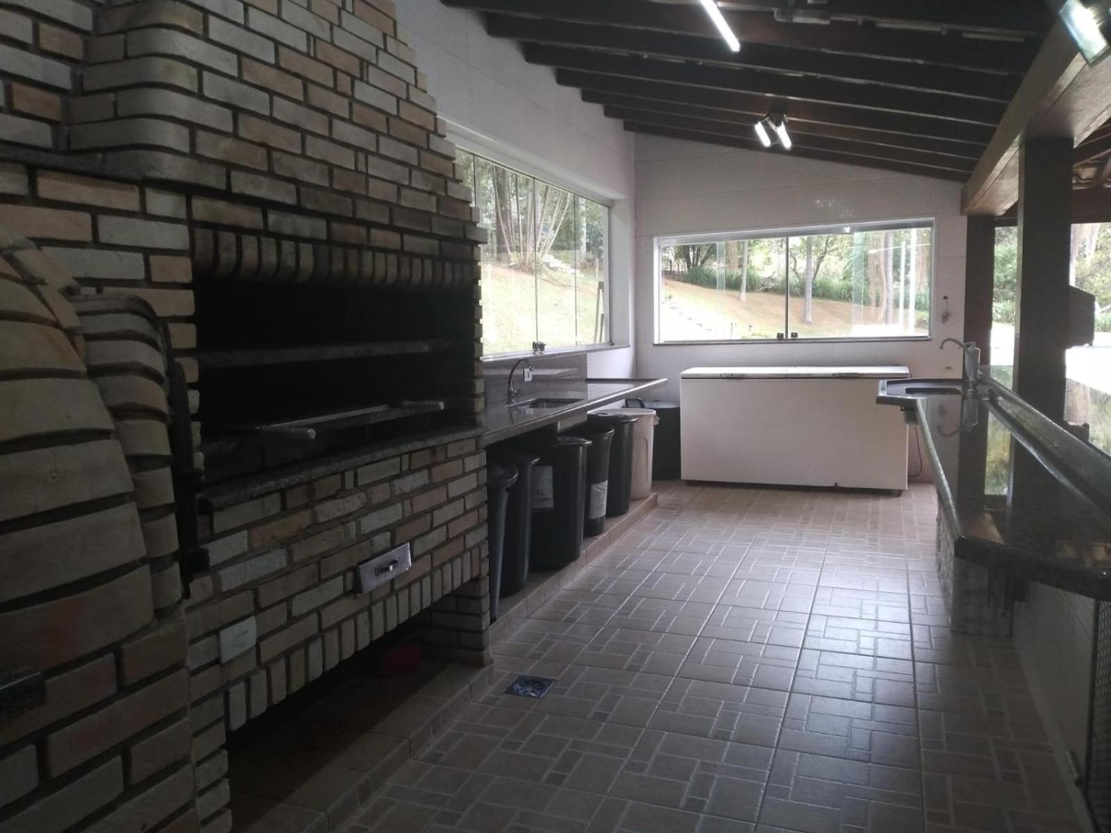 Casa Guacuri - Casa de temporada e eventos - apartamentos com suítes - Piscinas e Amplo Estacionamento