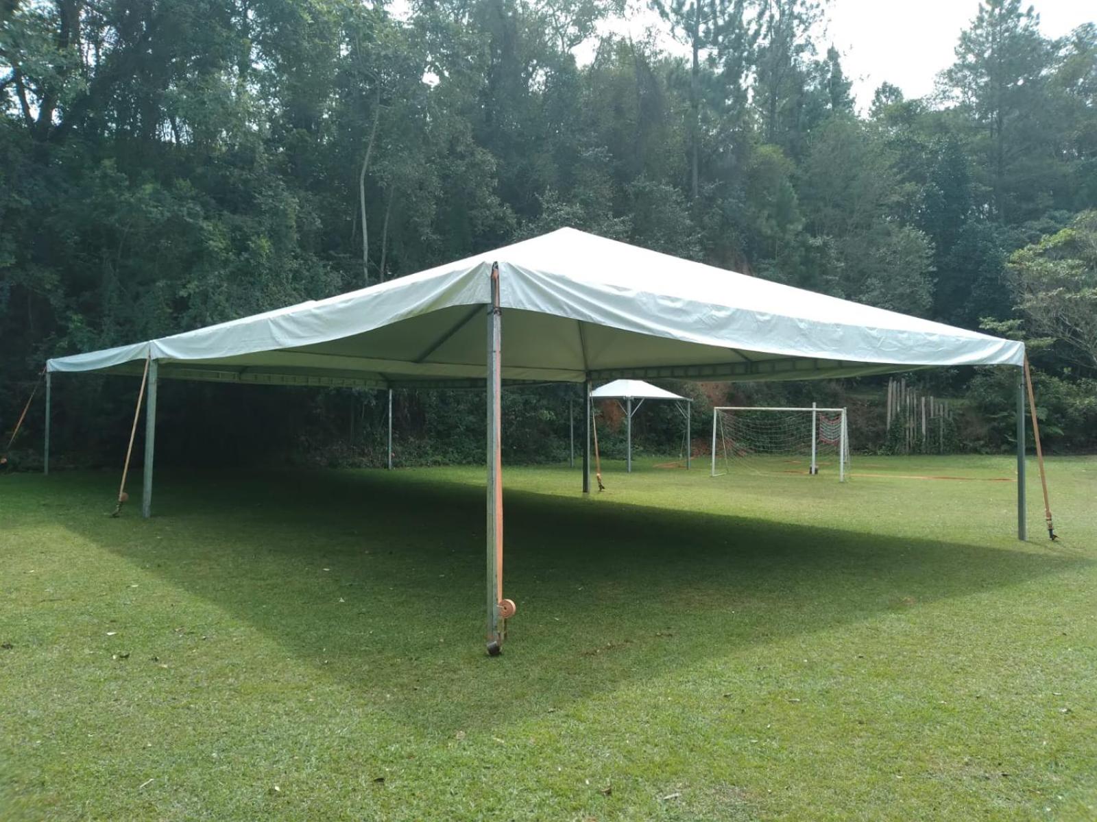 Casa Guacuri - Casa de temporada e eventos - apartamentos com suítes - Piscinas e Amplo Estacionamento