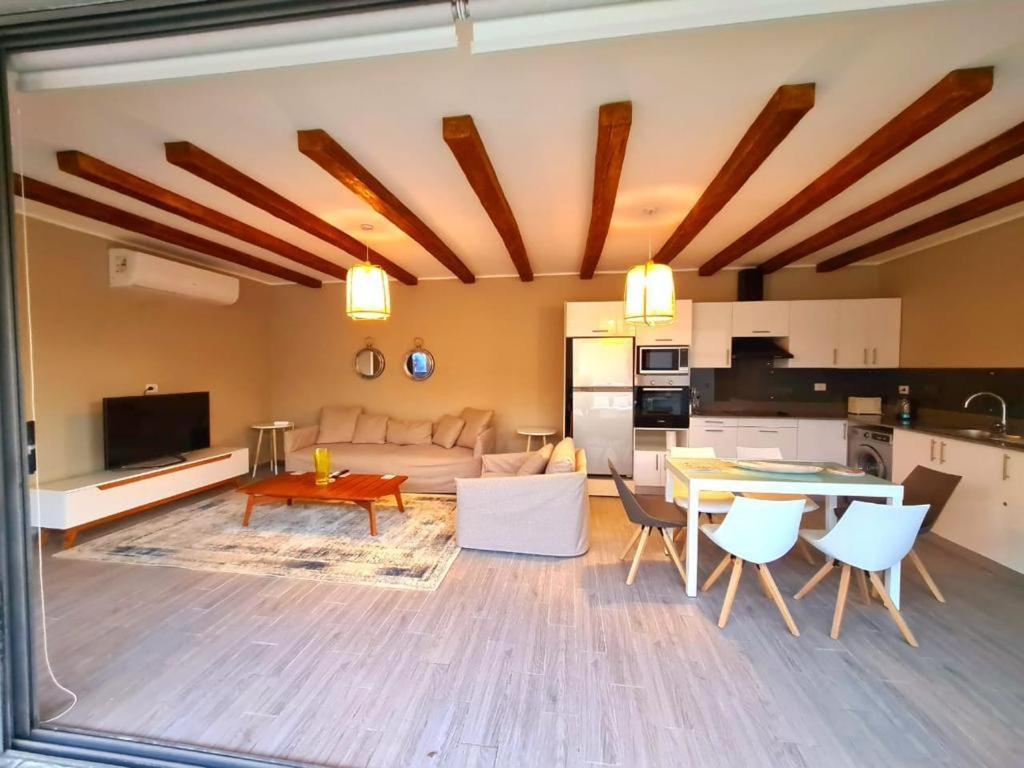 coz2bedroom praivda pool