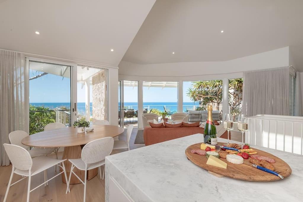 Seaviews at Sunshine Beach 4BR, Pool