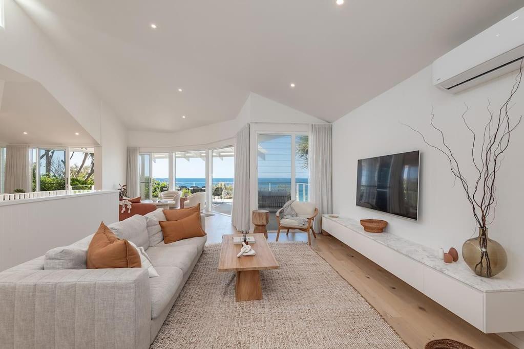 Seaviews at Sunshine Beach 4BR, Pool