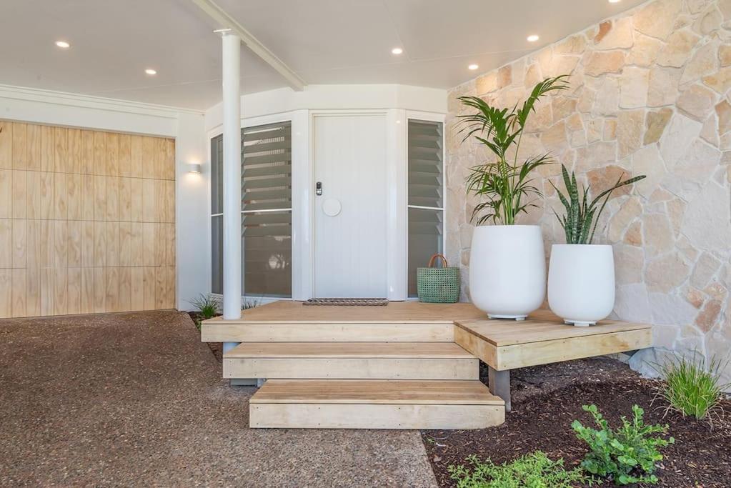 Seaviews at Sunshine Beach 4BR, Pool