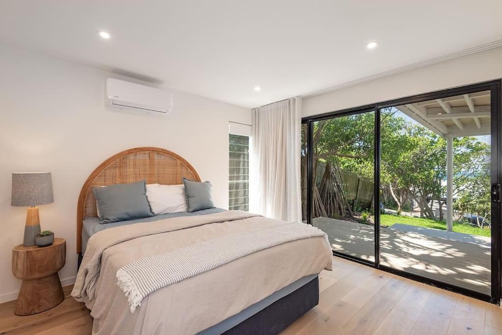 Seaviews at Sunshine Beach 4BR, Pool