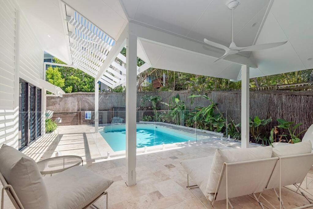Seaviews at Sunshine Beach 4BR, Pool