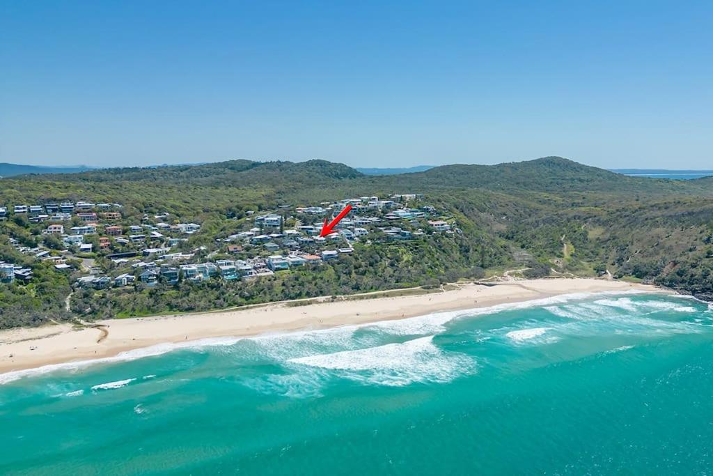 Seaviews at Sunshine Beach 4BR, Pool