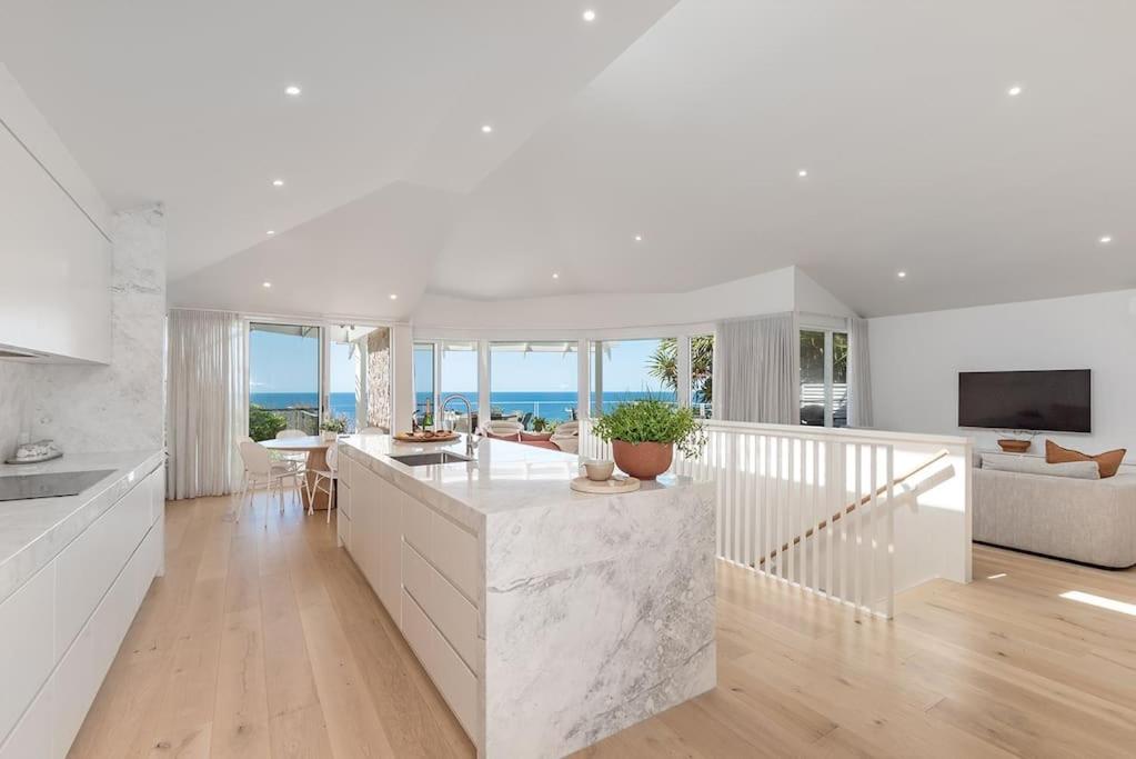 Seaviews at Sunshine Beach 4BR, Pool