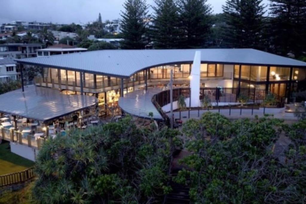 Seaviews at Sunshine Beach 4BR, Pool