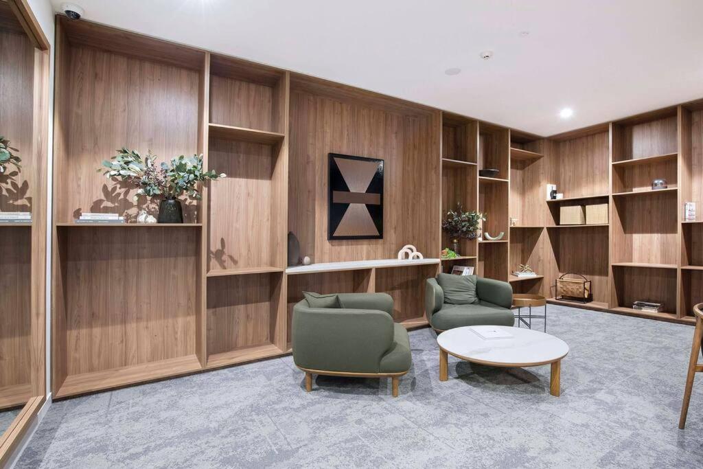 Gabba Oasis - Luxury 3BR Apt & Pool