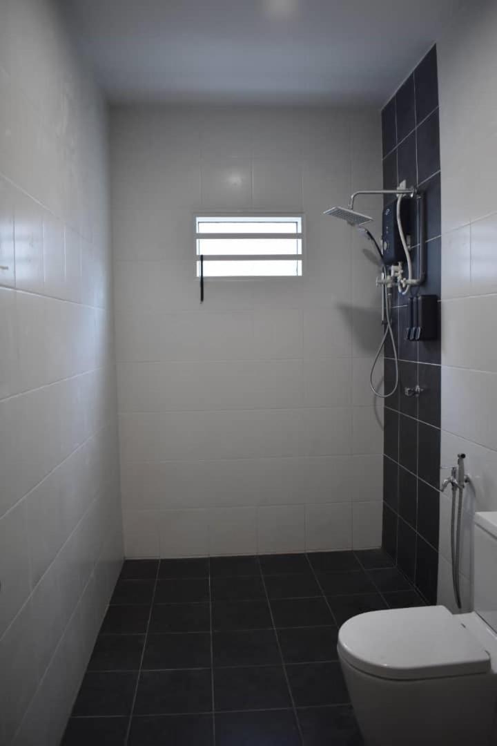 Room for short stay with shared facilities photo 4