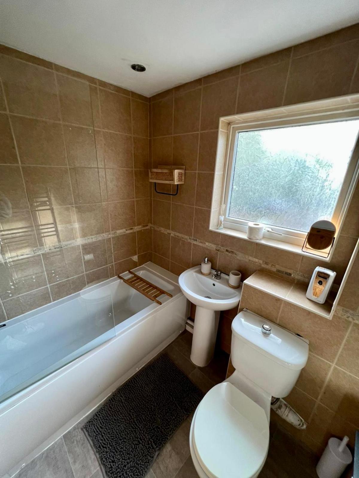Manchester - Eccles - Business - Contractors - Families - Discounts Available photo 5
