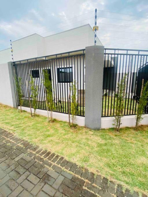 Casa sozinha no pátio a 16 minutos da cataratas