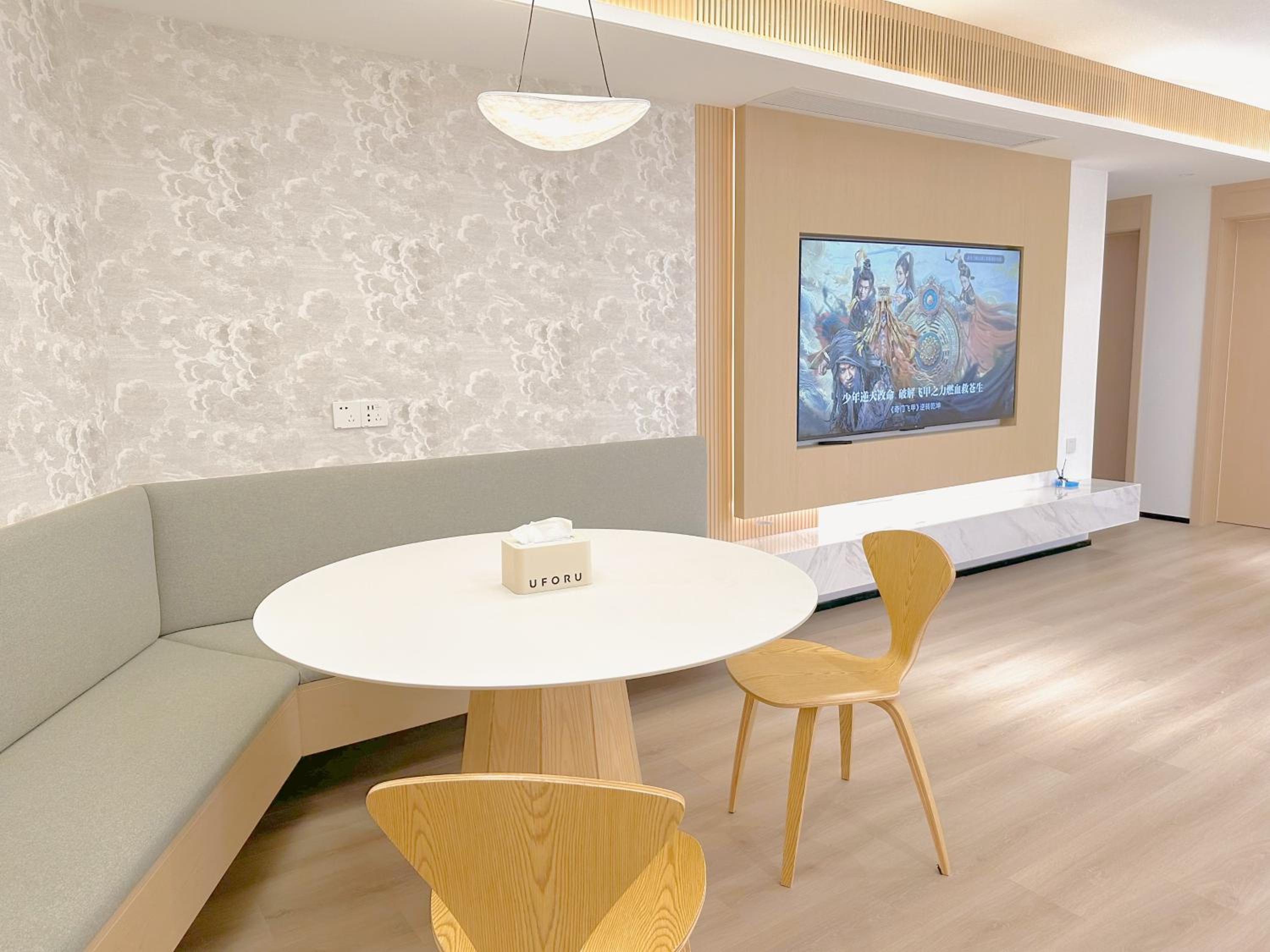 ZHome-Modern 3 bedrooms apartment - near NanJing Road