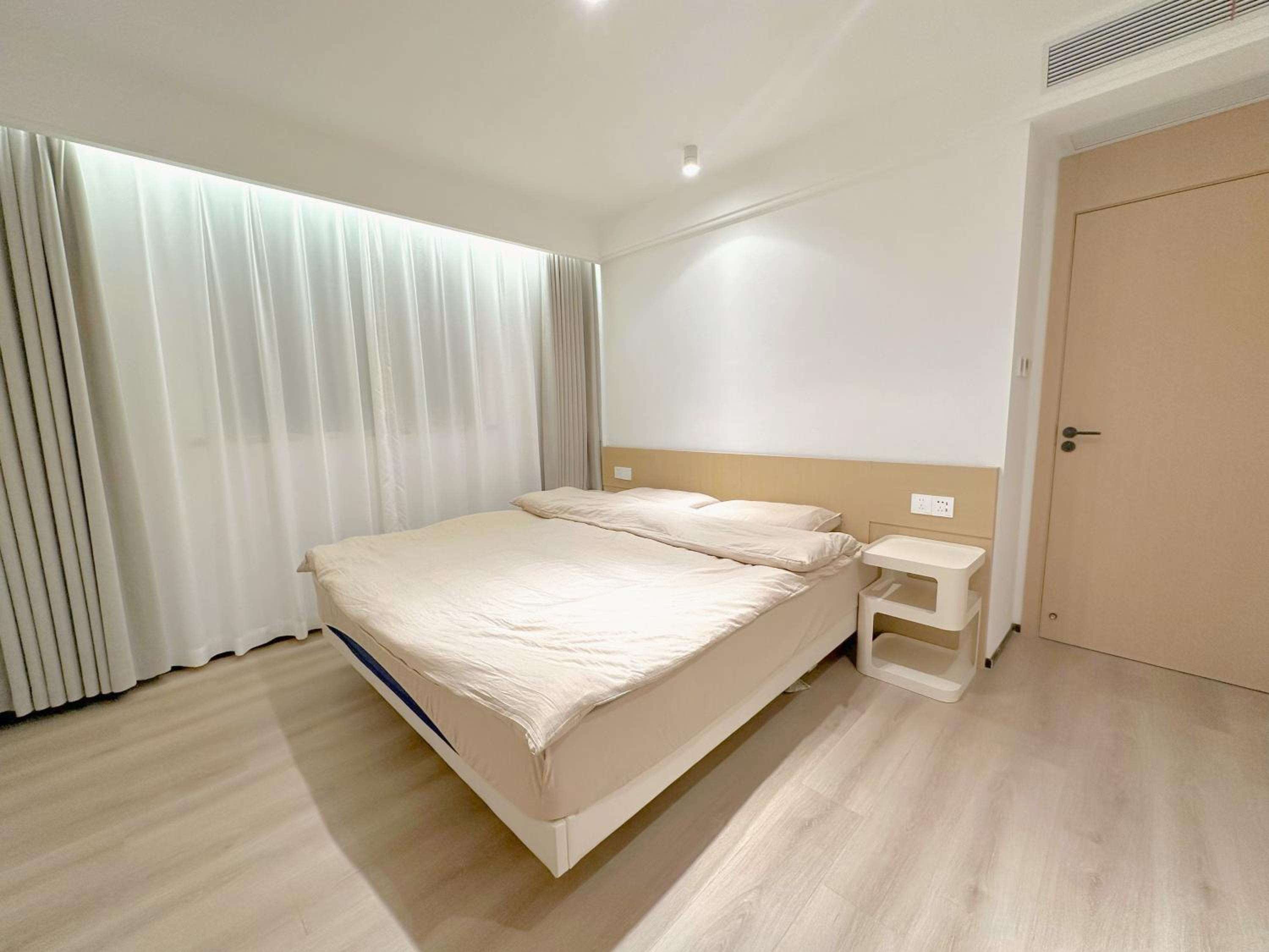 ZHome-Modern 3 bedrooms apartment - near NanJing Road