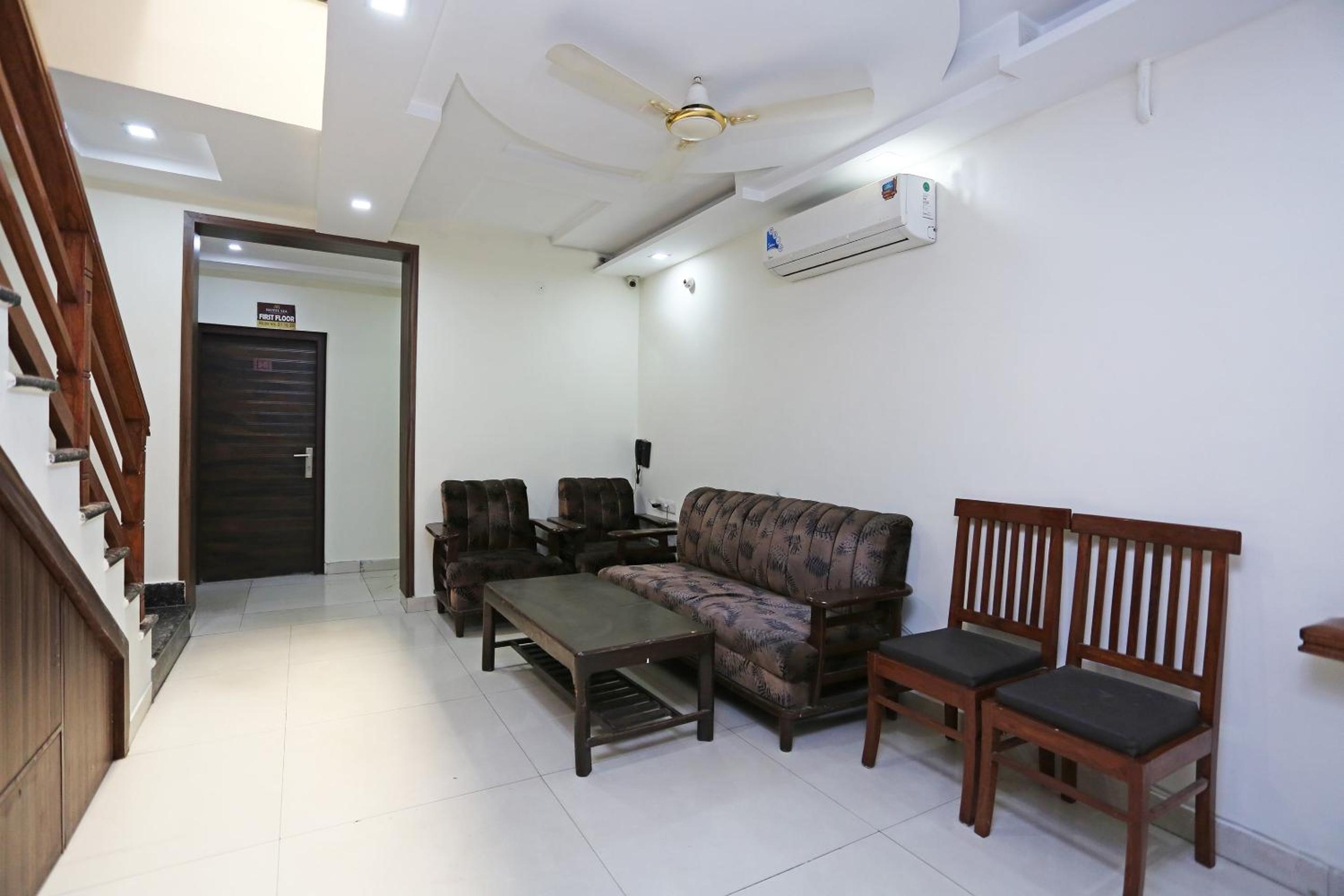 lounge