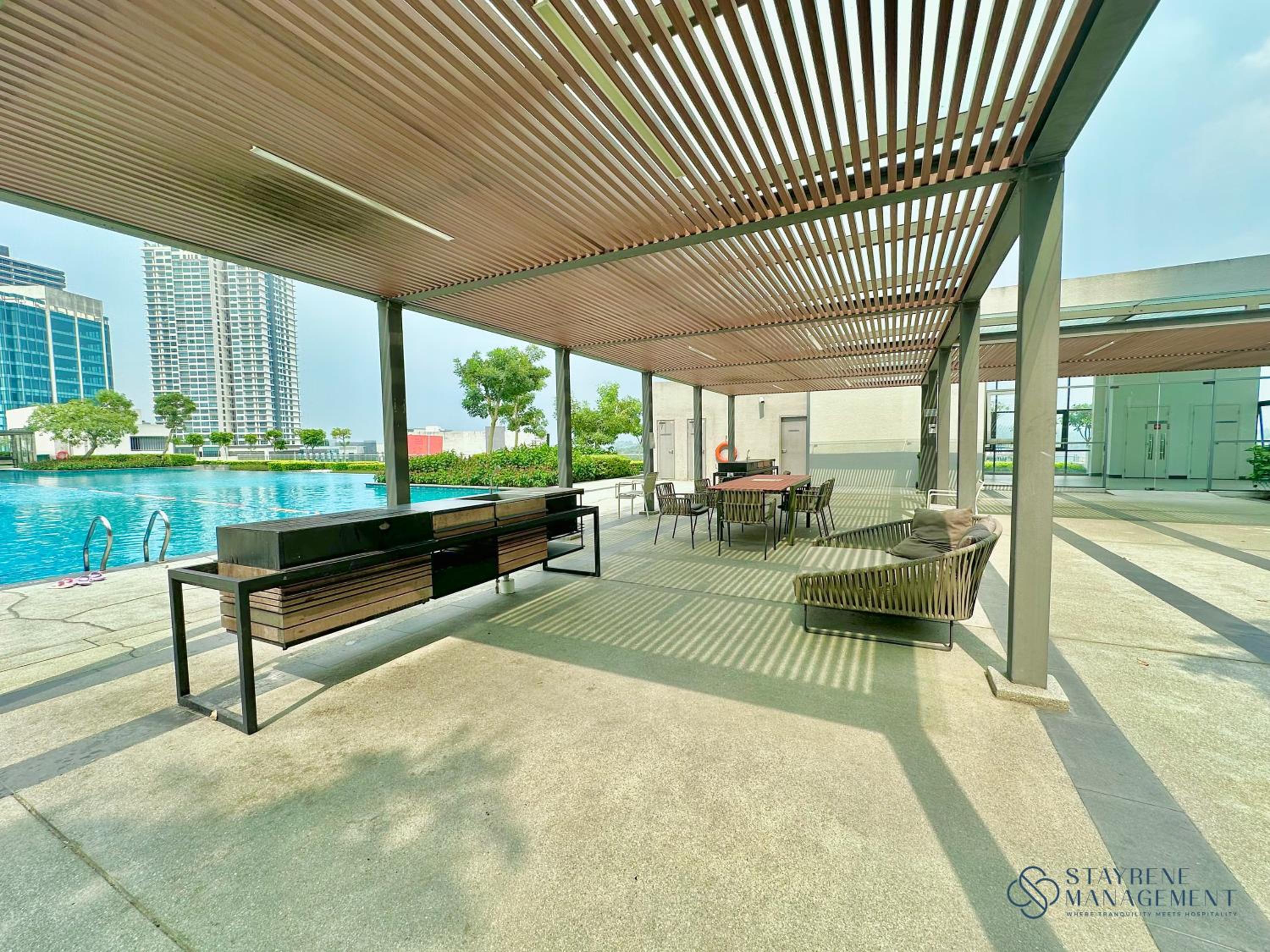 Teega Residence By Stayrene photo 3