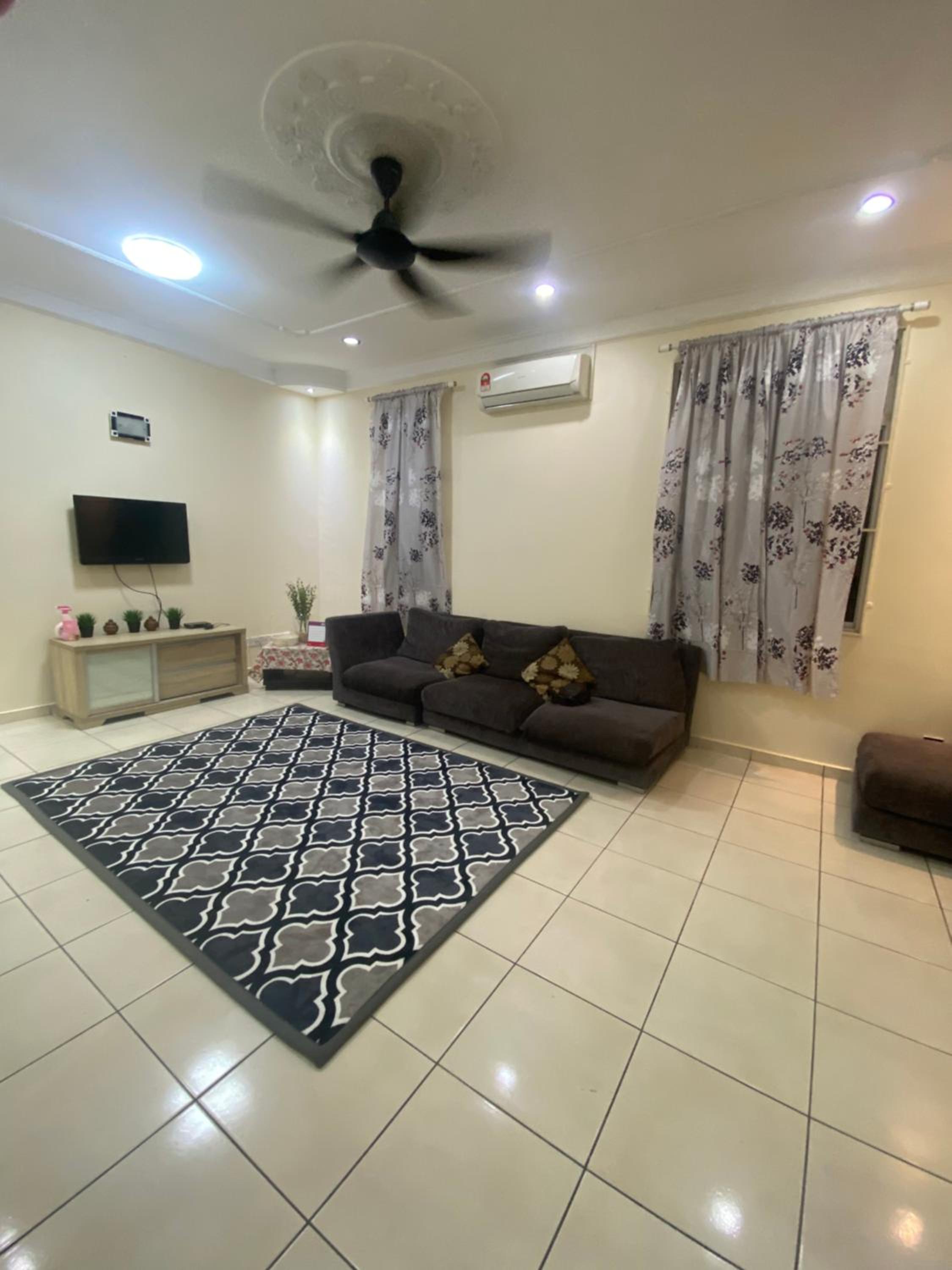 ROSHUS HOMESTAY MELAKA photo 1