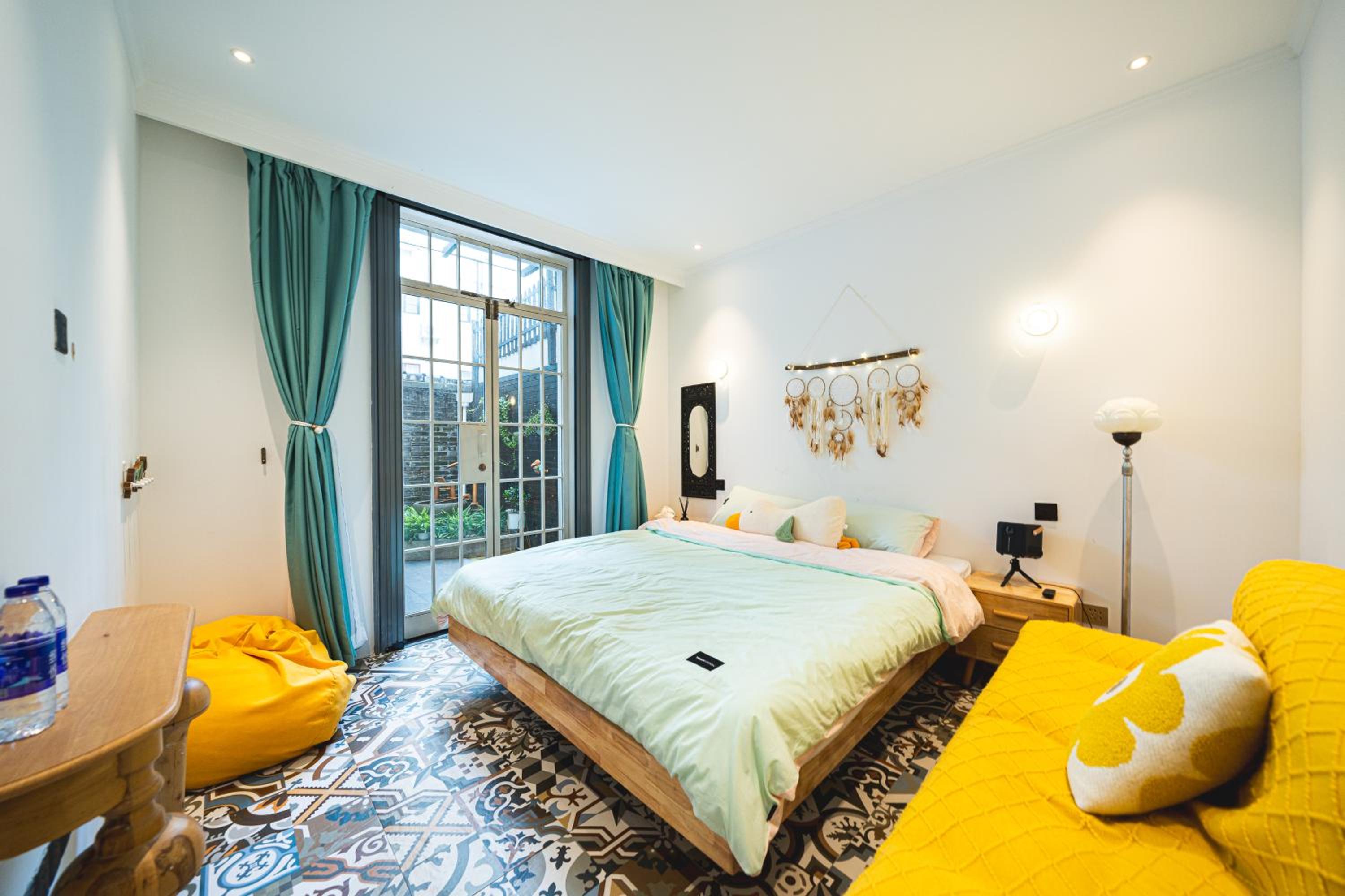 Shanghai Celebrity Courtyard B&B