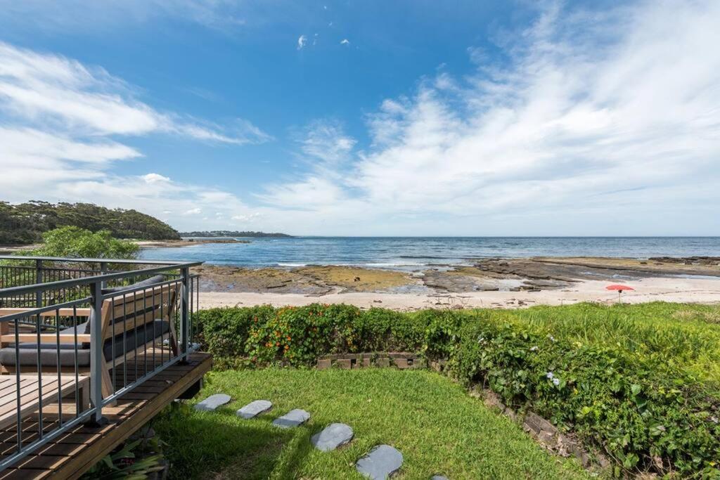 'Nirvana' - Beachfront Luxury Family Home Mollymook