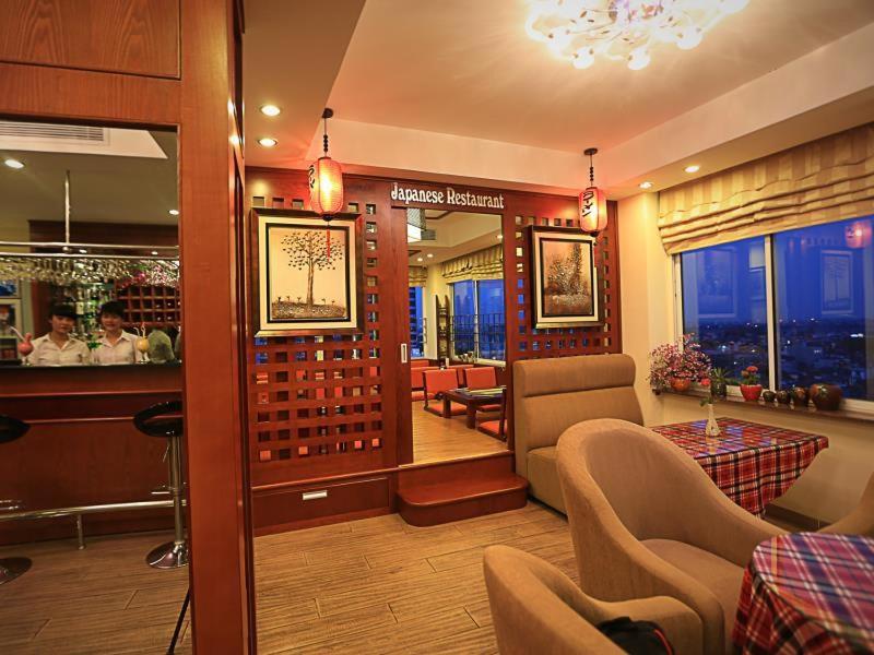 MoonView Hotel HN - by BAY LUXURY
