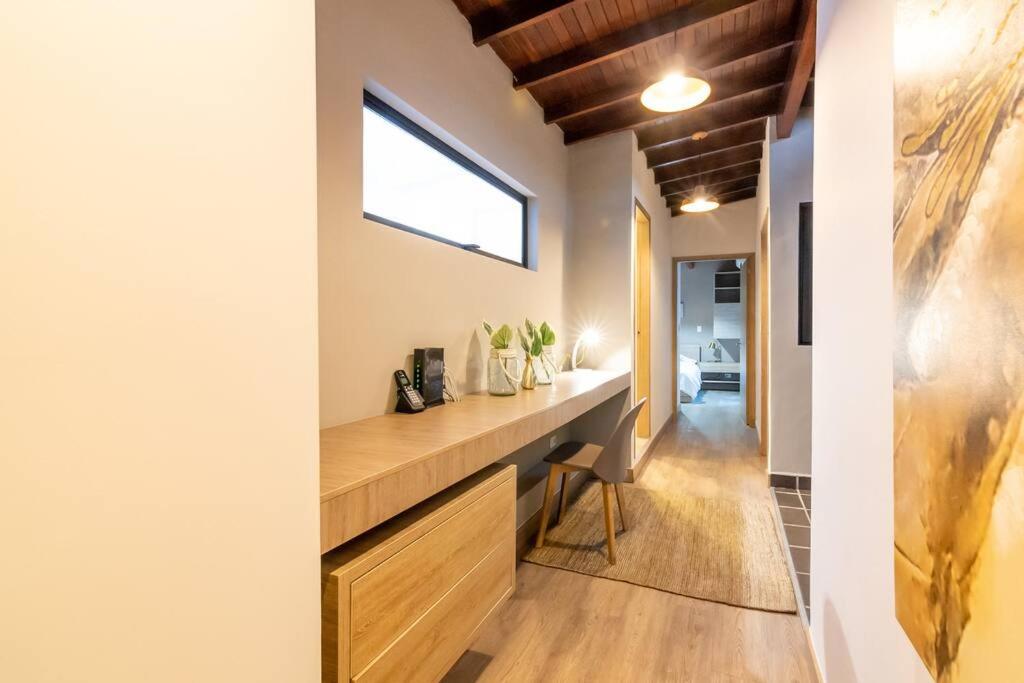 Casa Jardines, moderna y tradicional casa en Envigado