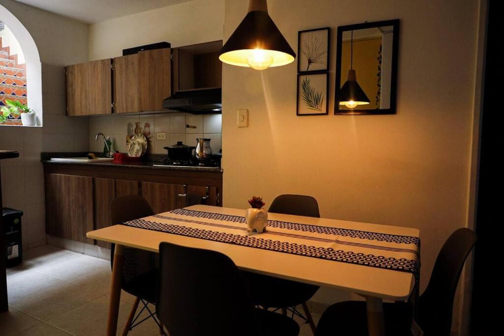Hermosa casa, 150 metros cuadrados en la zona más tranquila de Medellín