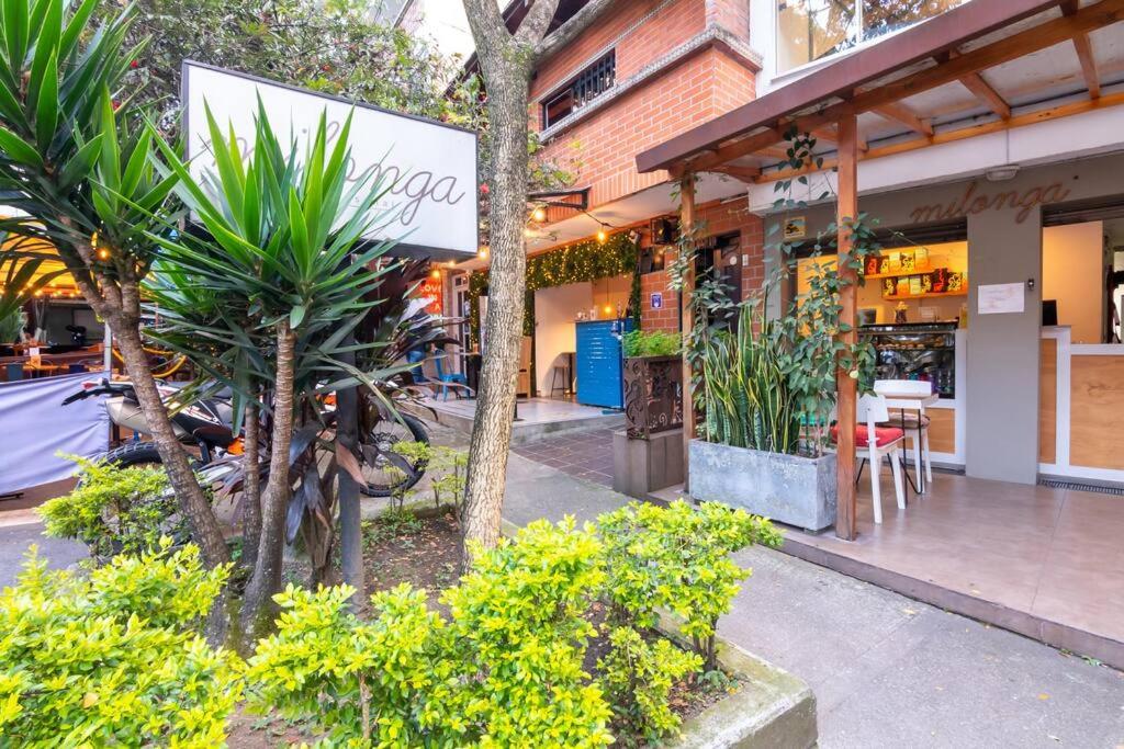 Casa Jardines, moderna y tradicional casa en Envigado