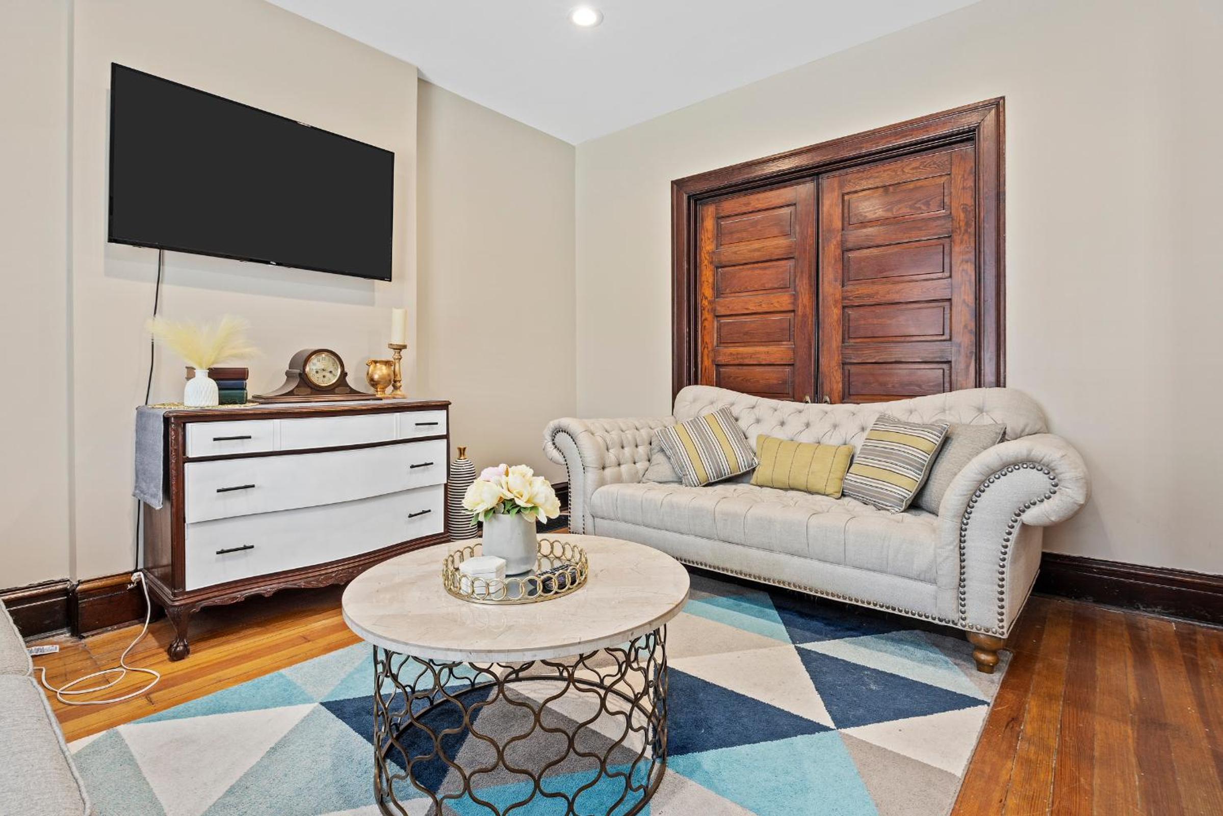Cozy Historic Forest Park Entire Home @The Grove view 4