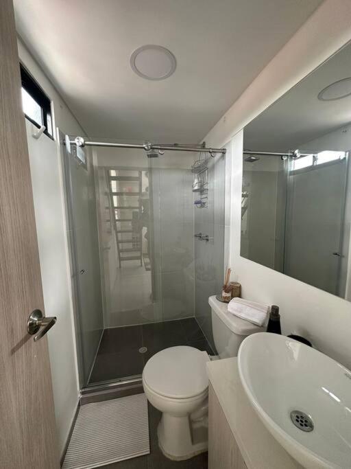 Hermoso apartamento modelia embajada aeropuerto