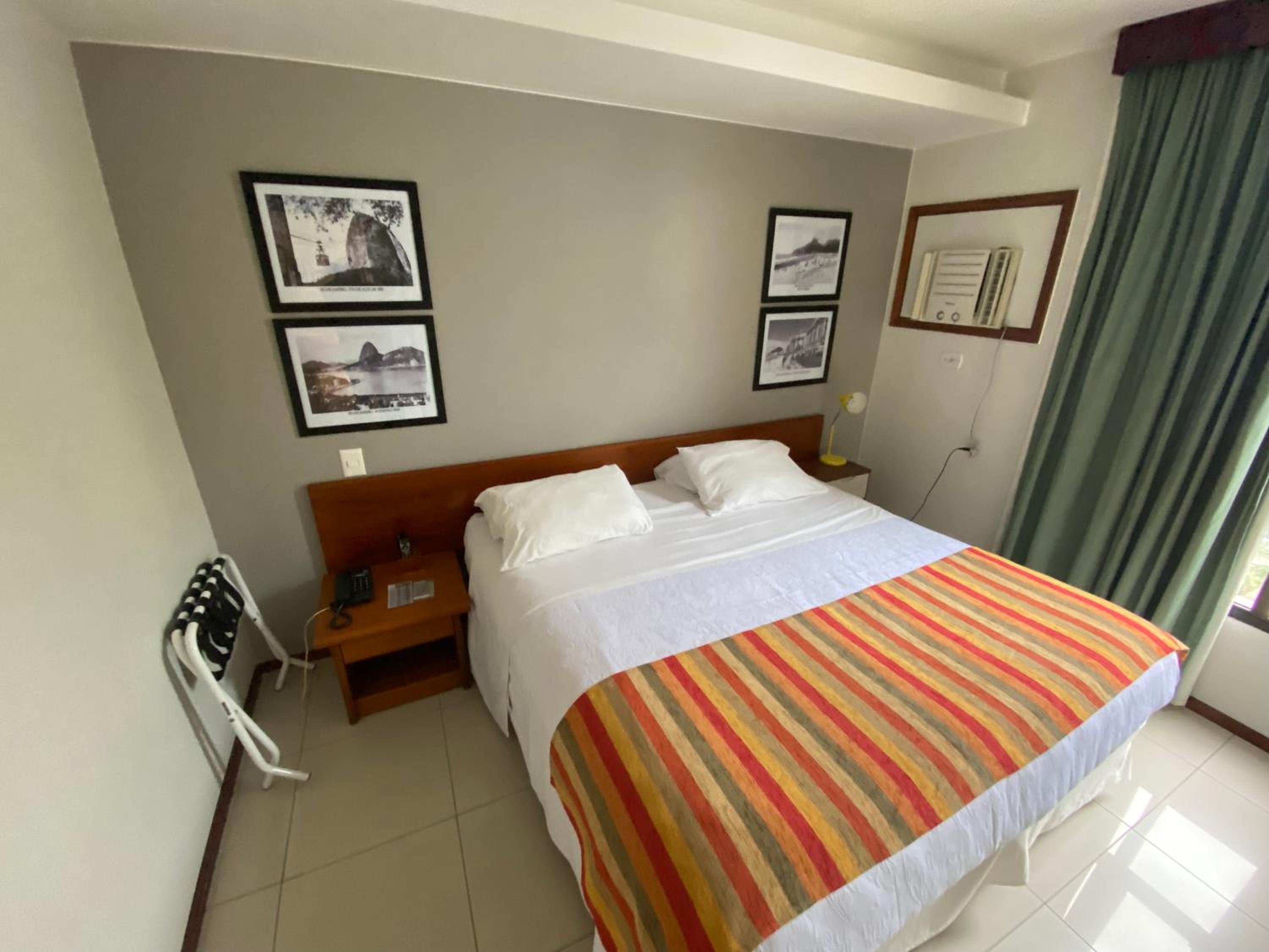 TOP LEBLON Flats photo 5