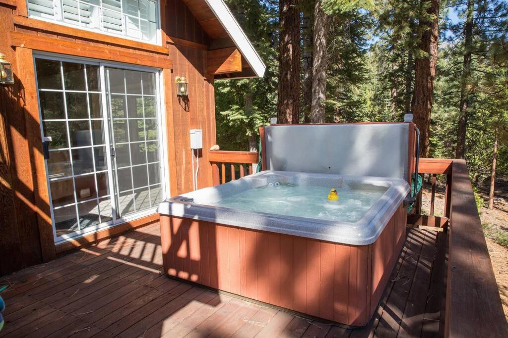 Tahoe Vista Home w/ Spa close to Northstar & Lake view 4