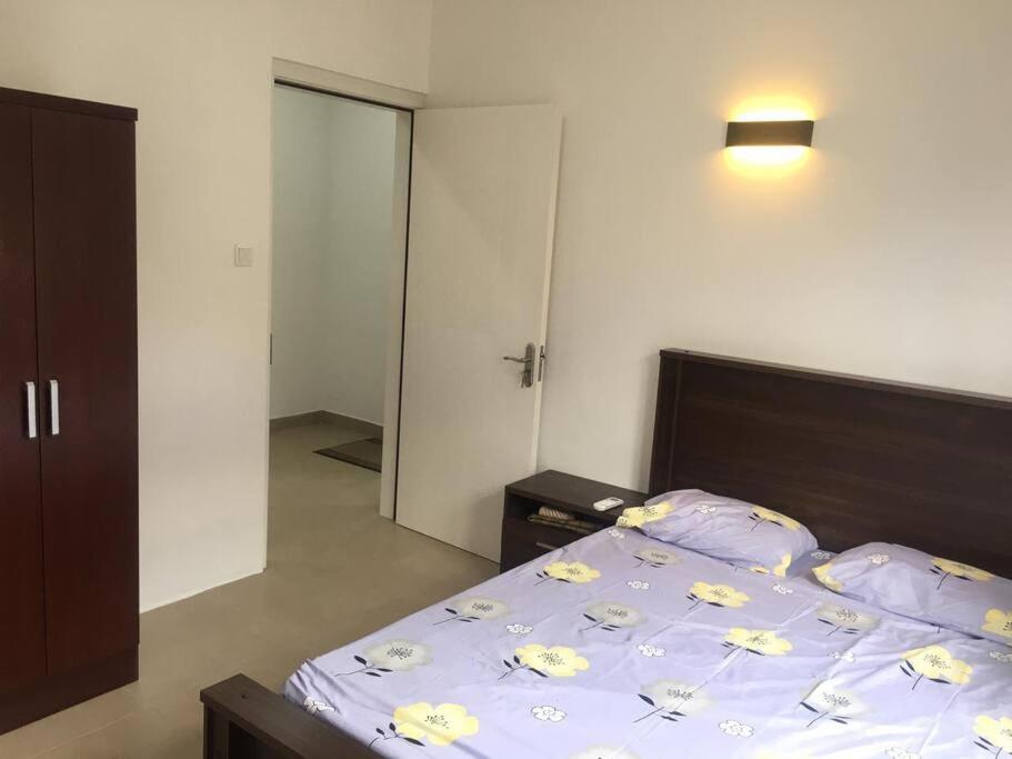3 bedroom Apt with pool & close to the beach. view 2