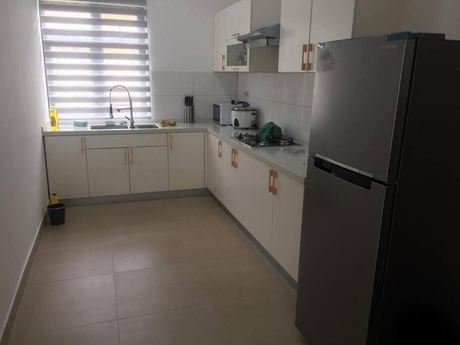 3 bedroom Apt with pool & close to the beach. view 3