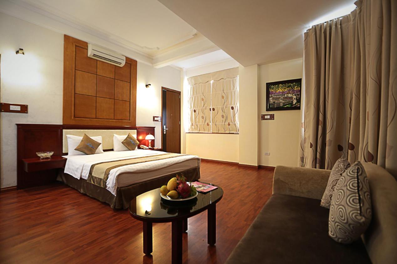 MoonView Hotel HN - by BAY LUXURY