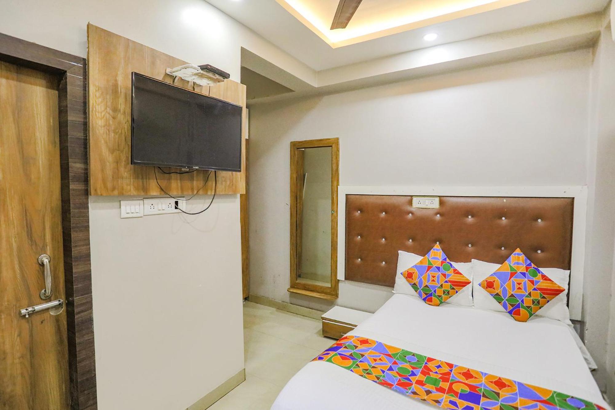 FabHotel Prime Siddhant Palace
