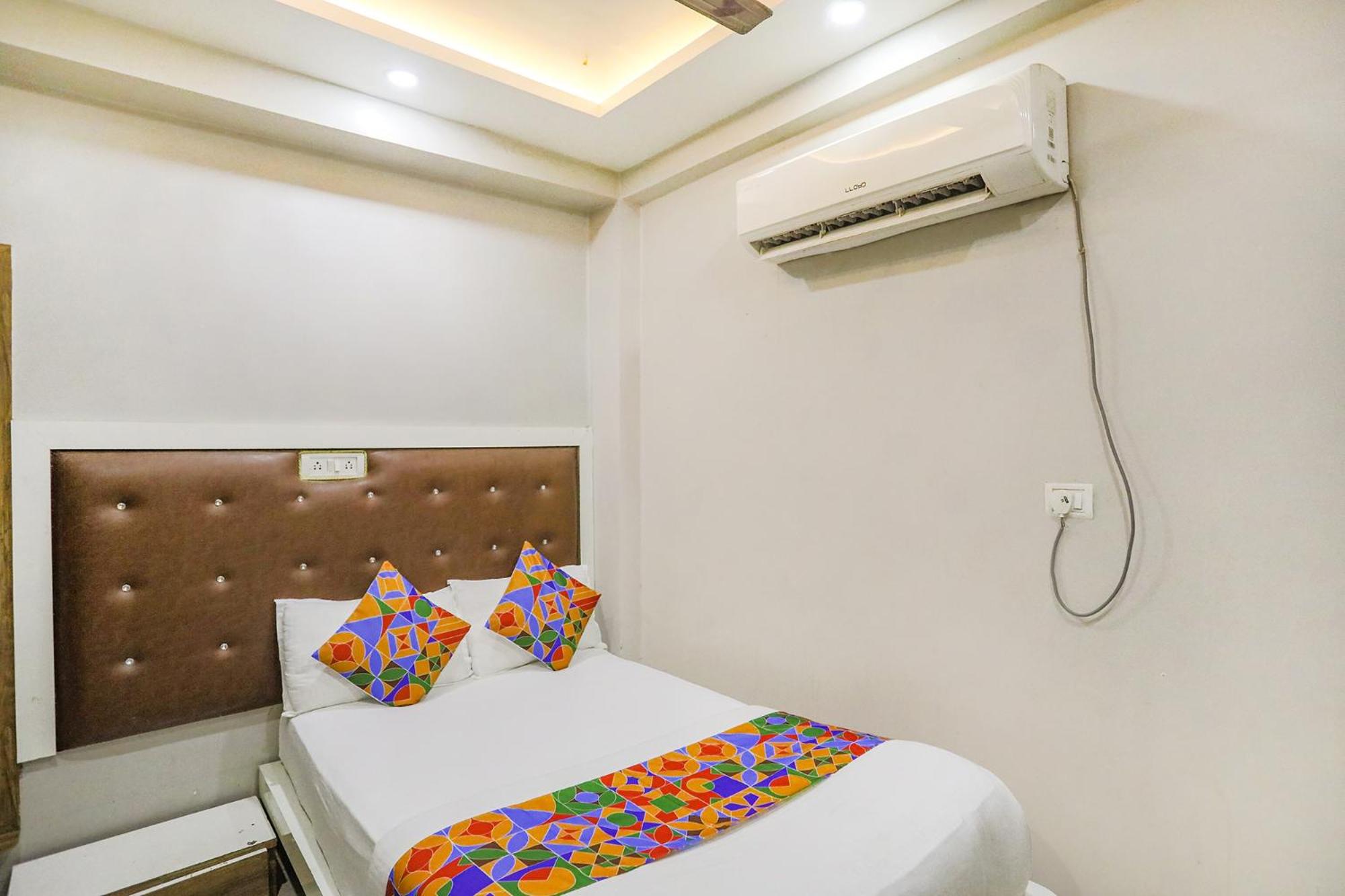 FabHotel Prime Siddhant Palace