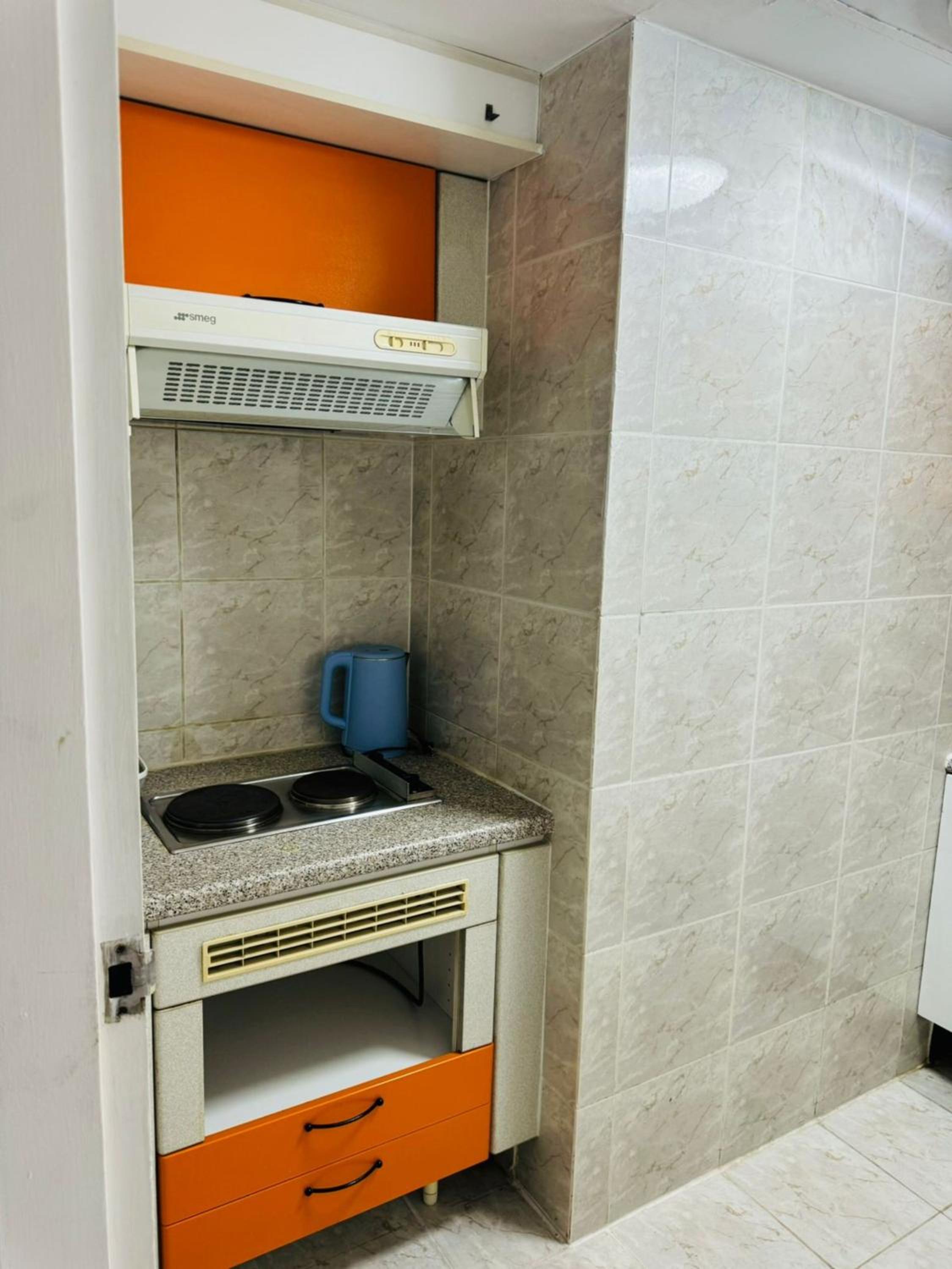 Affordable Serviced Apartments in Nana Omni Tower - Prime Sukhumvit location