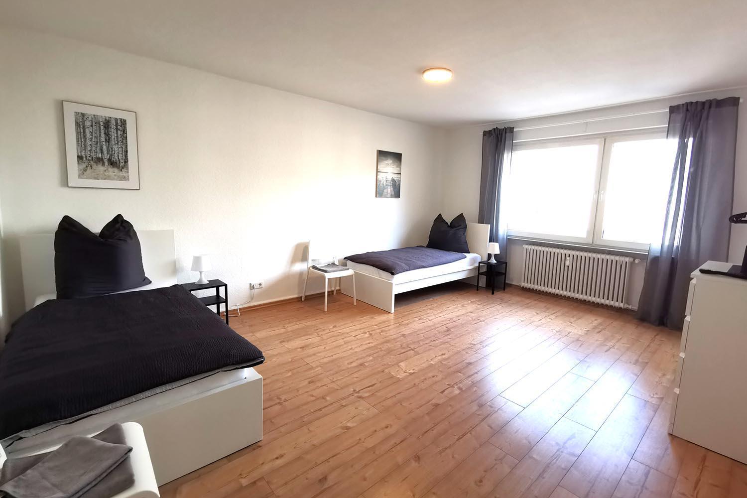 Spacious Apartment with Balcony & WiFi