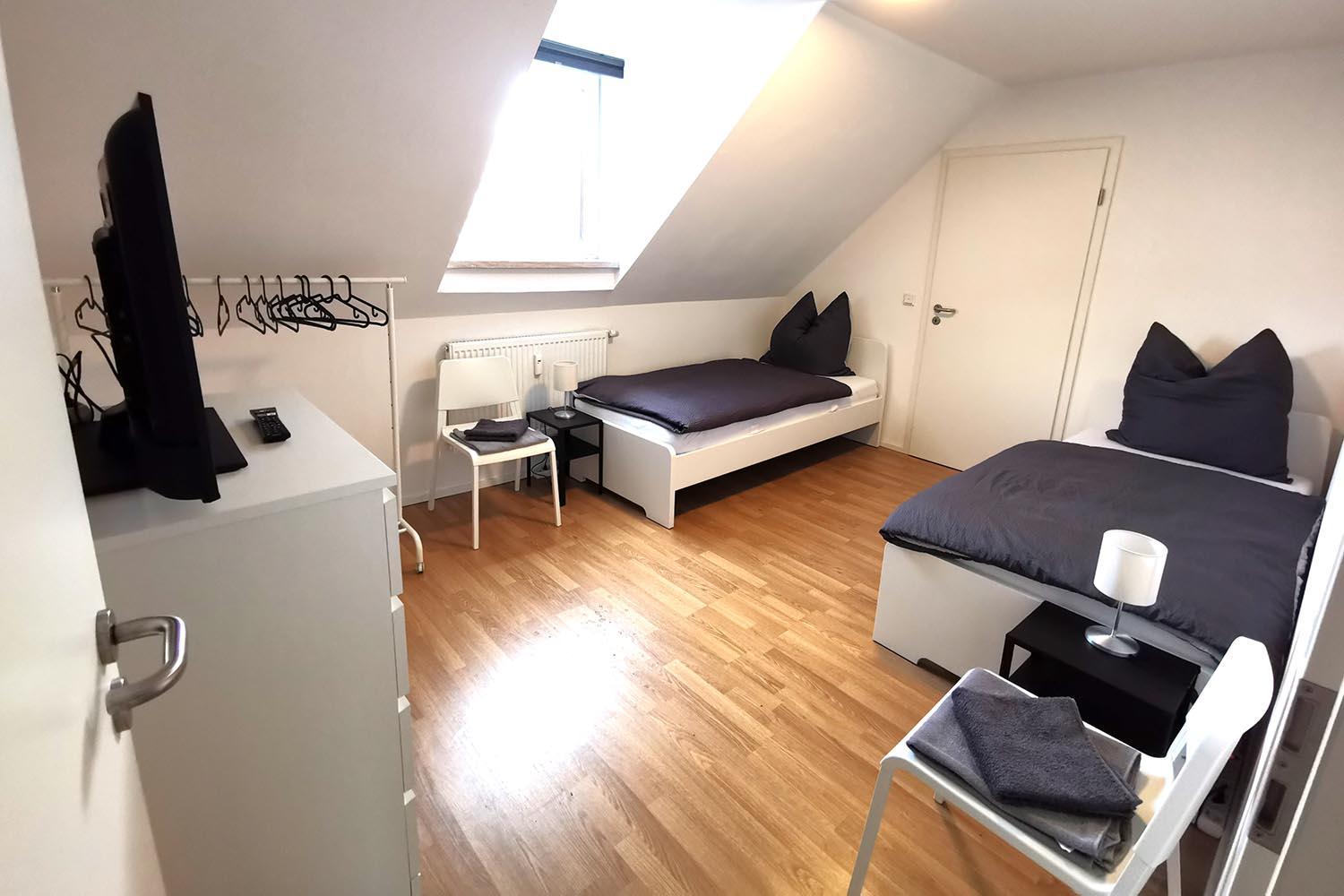 Spacious Apartment with Balcony & WiFi