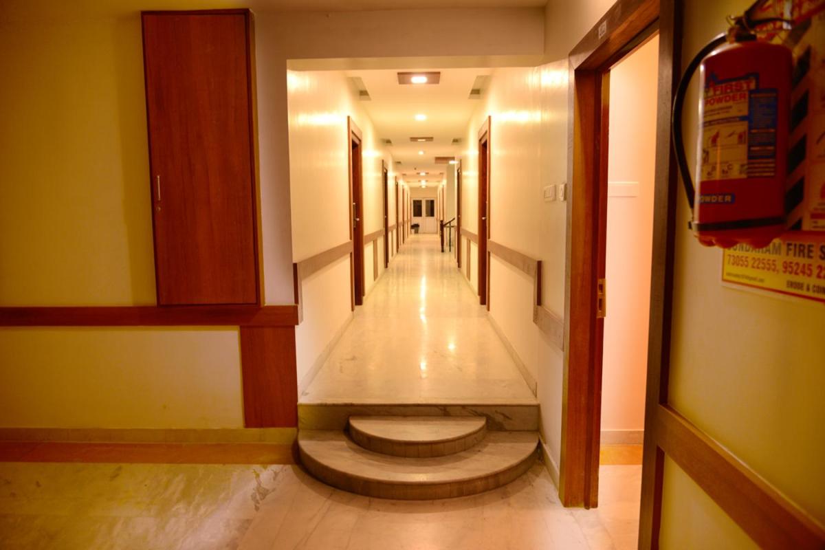 Photo 12