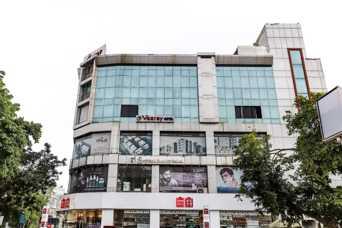 OYO Hotel D Veeray