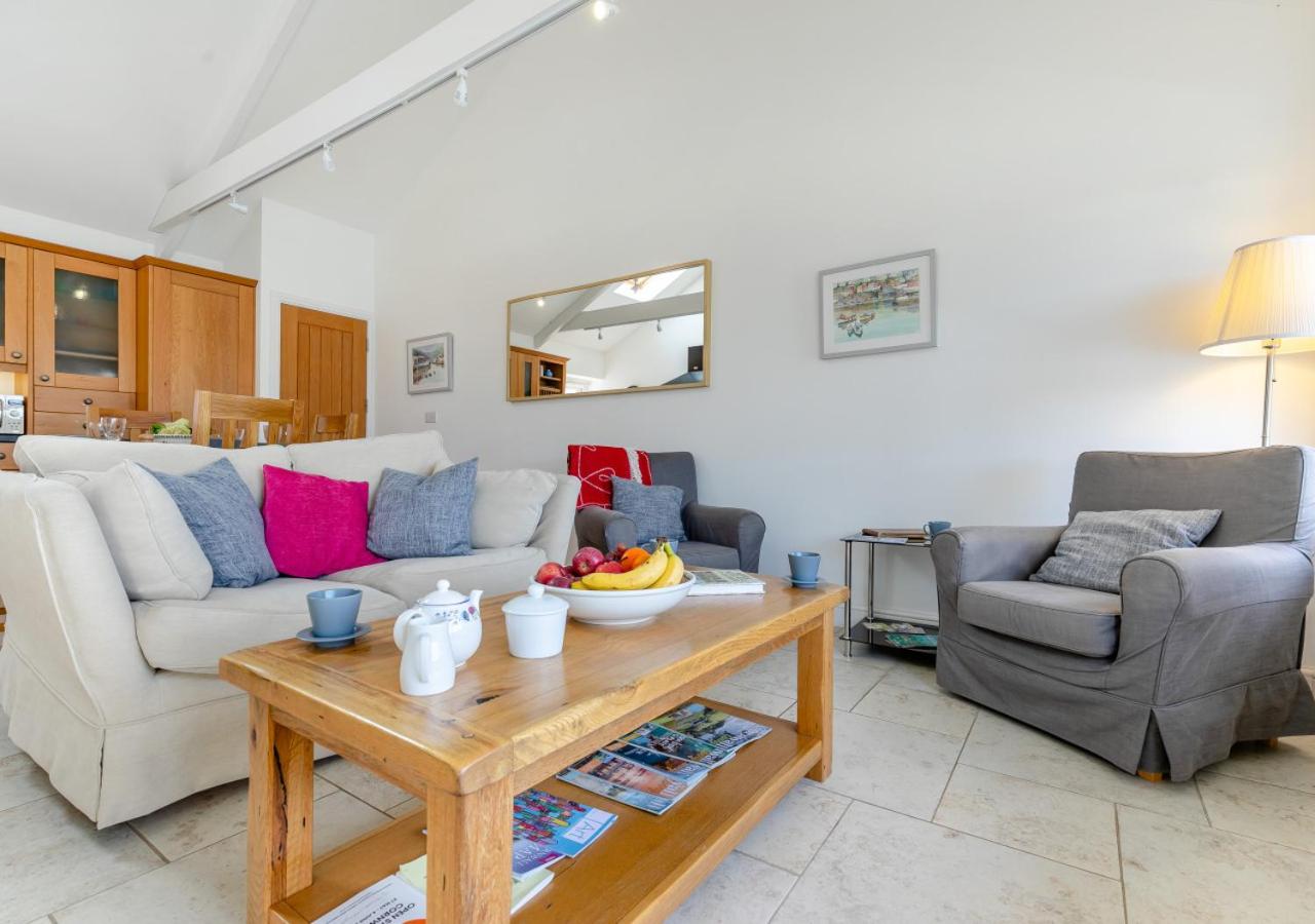 2 Bed in Polruan oc-cgart2