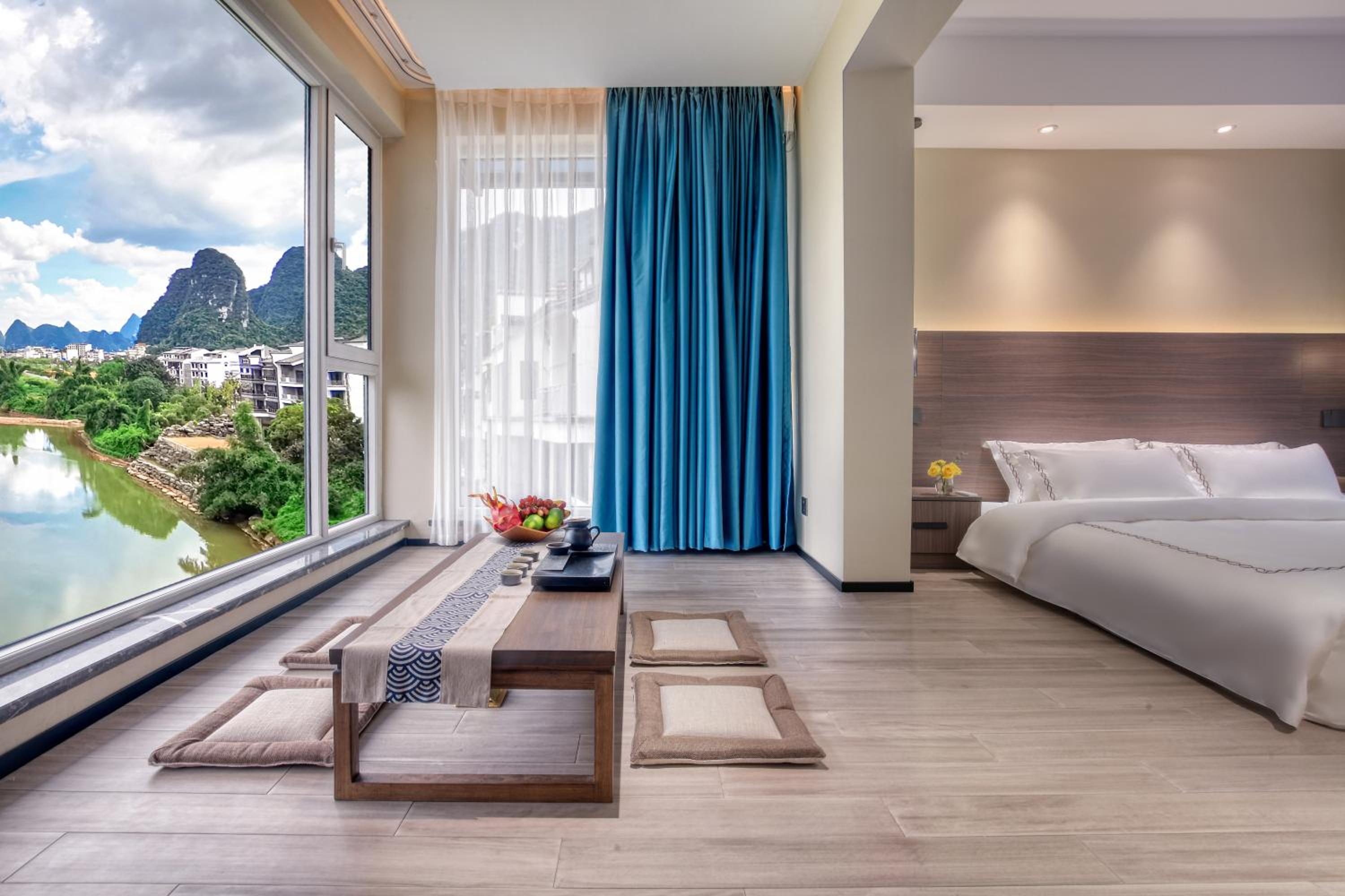 Guilin Yangshuo Waterhouse River View Villa