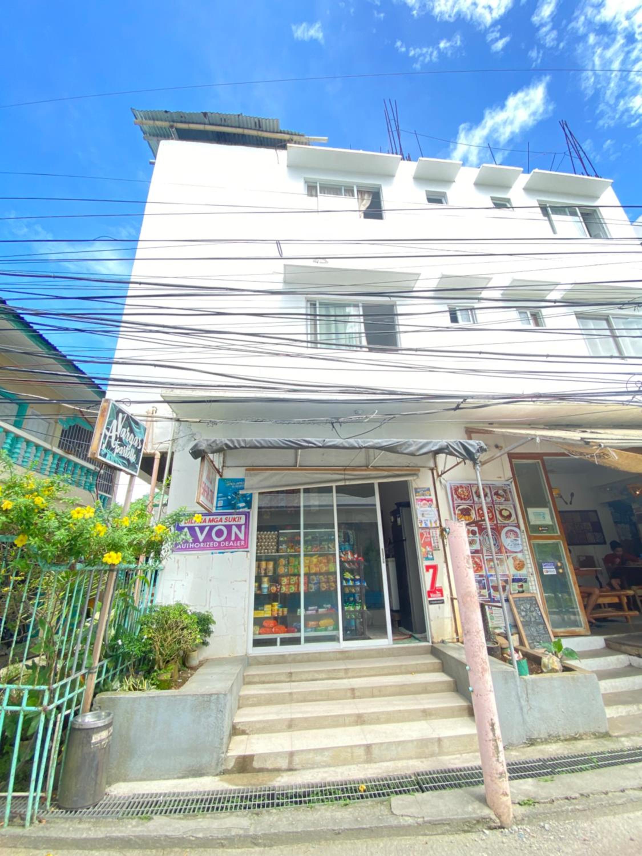 Vargas Apartelle