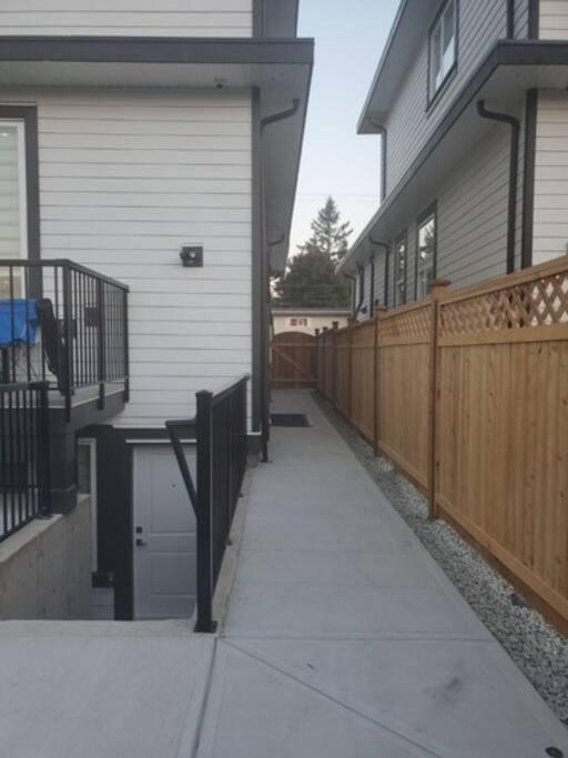 Lux Modern 2BR Radiant Suite+Free Parking