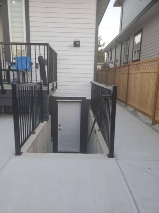 Lux Modern 2BR Radiant Suite+Free Parking