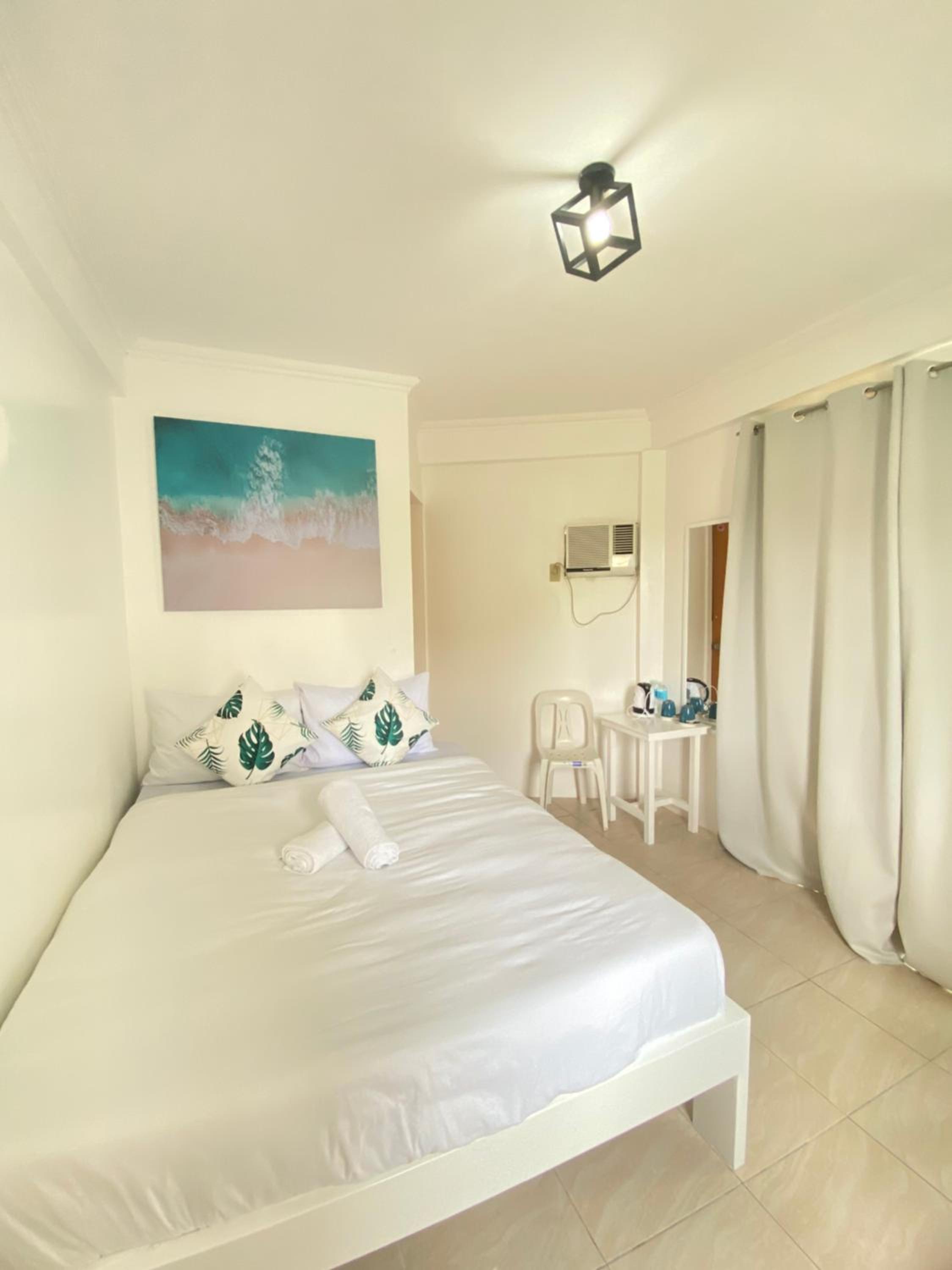 Vargas Apartelle