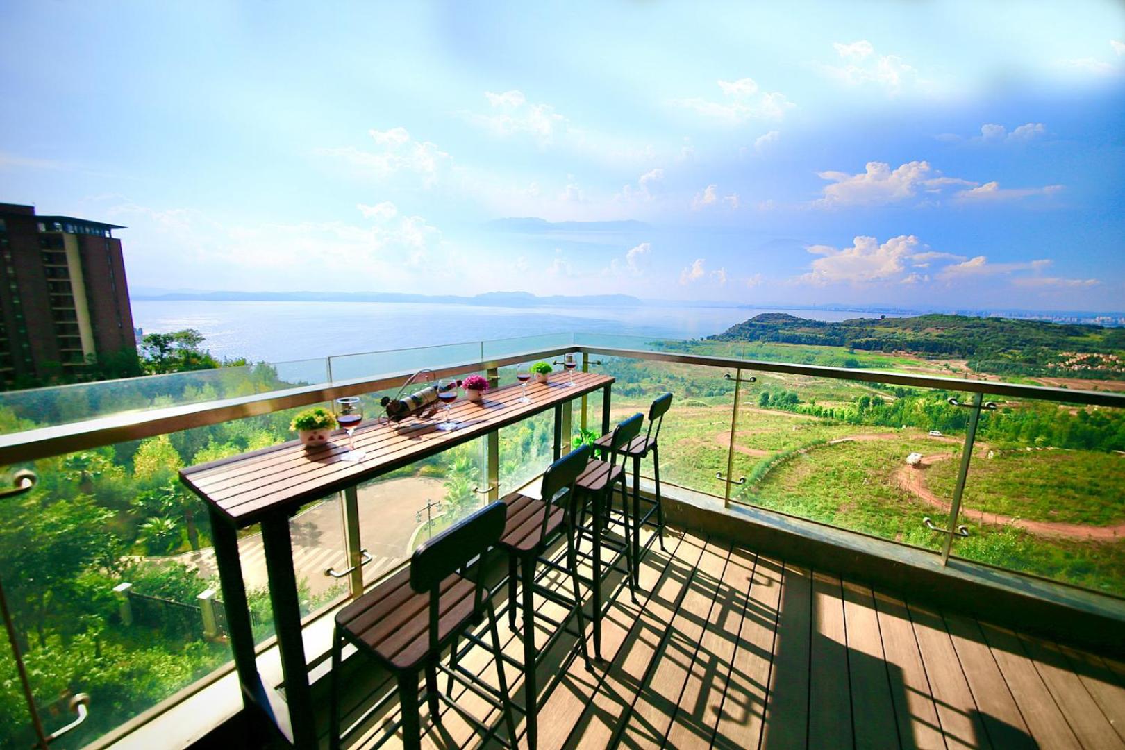 Colorful Yunnan Absolutely Beautiful Dian B&B